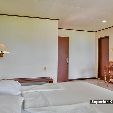 Ambarita Silintong Hotel מראה חיצוני תמונה