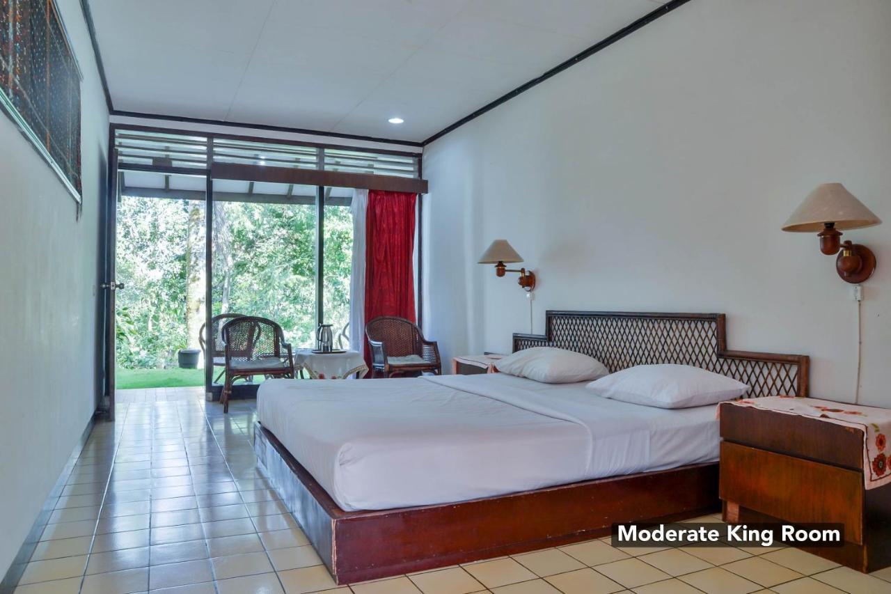 Ambarita Silintong Hotel מראה חיצוני תמונה