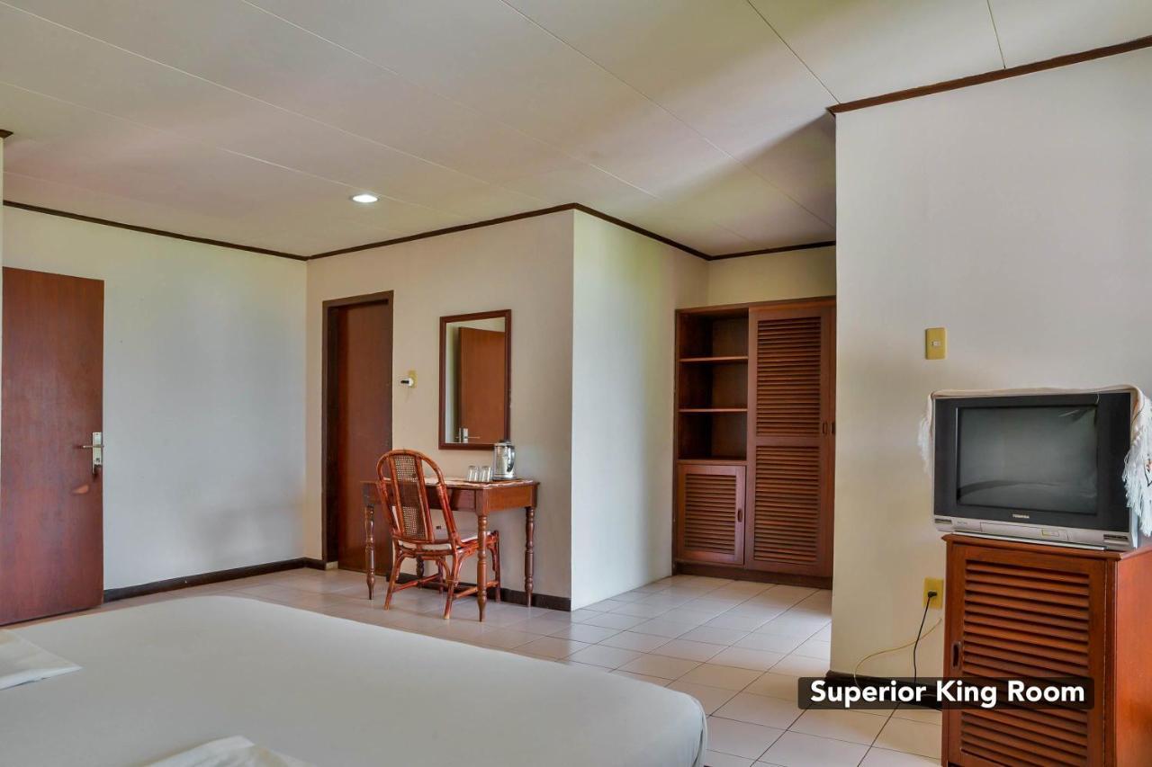 Ambarita Silintong Hotel מראה חיצוני תמונה