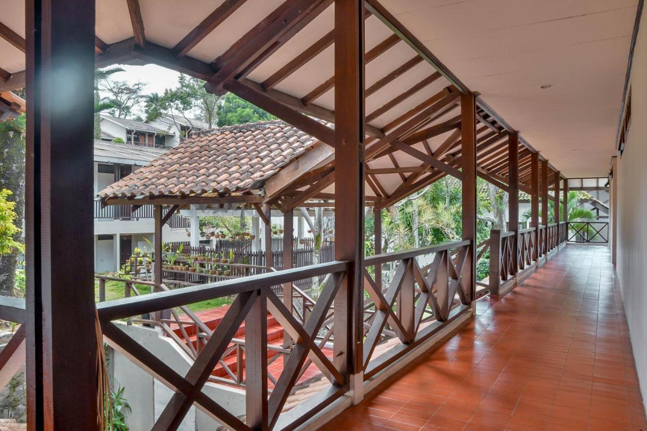 Ambarita Silintong Hotel מראה חיצוני תמונה